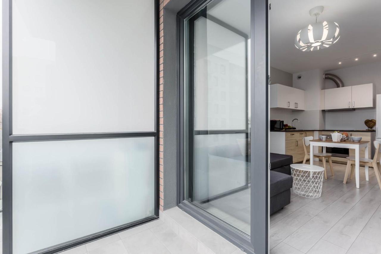 Chill Apartments Ursus Varşovia Exterior foto